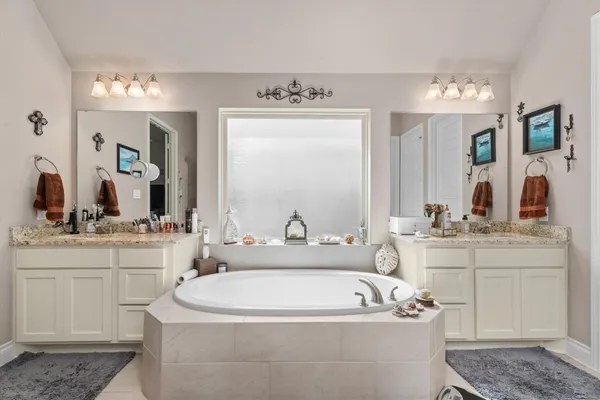 $569,000 | 9307 Mont Ellie Lane, Tomball, TX 77375