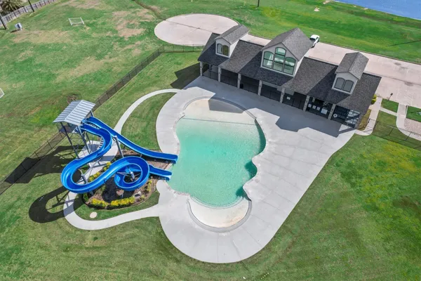 $569,000 | 9307 Mont Ellie Lane, Tomball, TX 77375