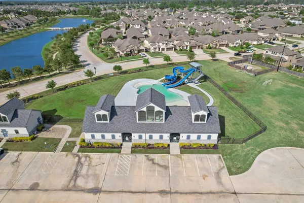 $569,000 | 9307 Mont Ellie Lane, Tomball, TX 77375