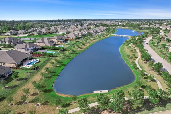 $569,000 | 9307 Mont Ellie Lane, Tomball, TX 77375
