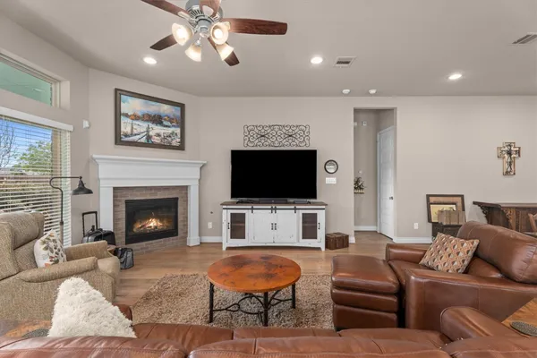 $569,000 | 9307 Mont Ellie Lane, Tomball, TX 77375