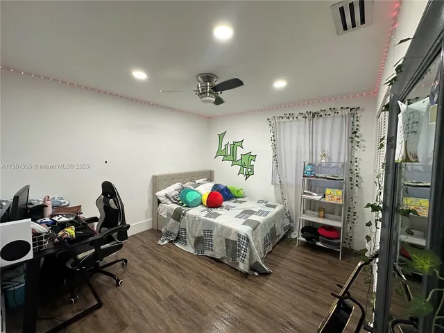 a view of a kitchen area