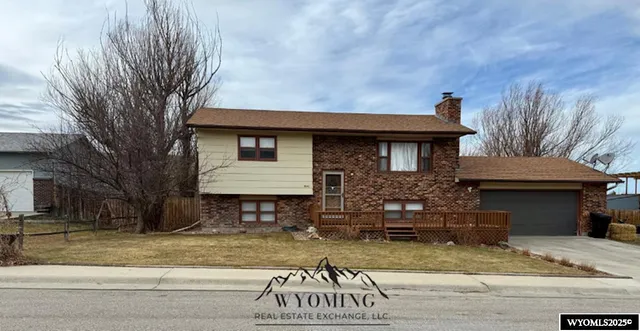 $339,900 | 4940 Yesness Court, Casper, WY 82604