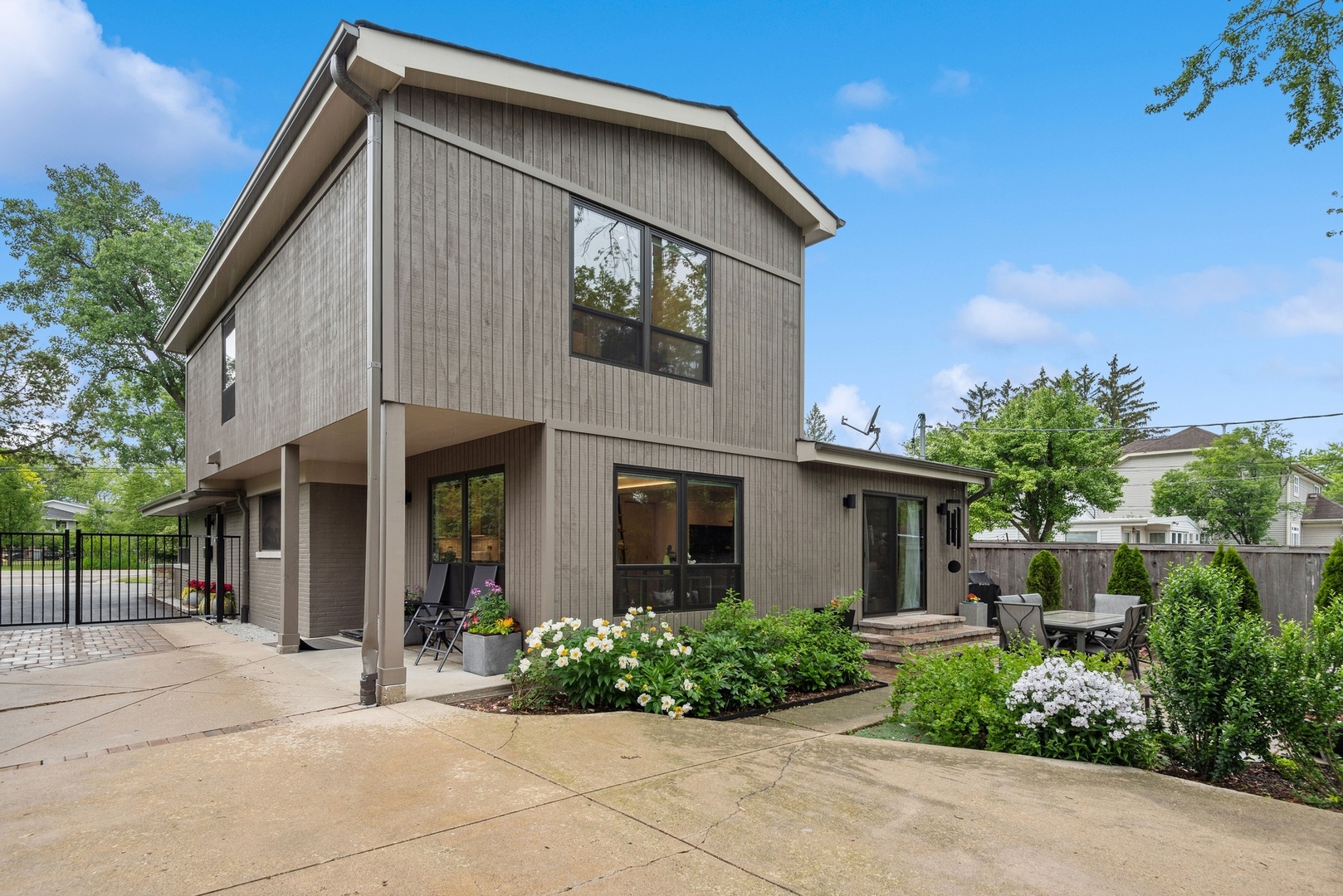 1231 Ridge Road Highland Park, IL 60035 - Photo 25 of 30 a view of house with outdoor space and garden