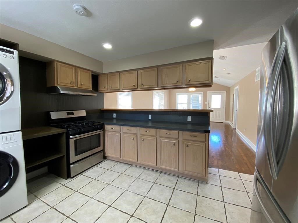 1110 East 27th Street Houston, TX 77009 - Photo 10 of 40