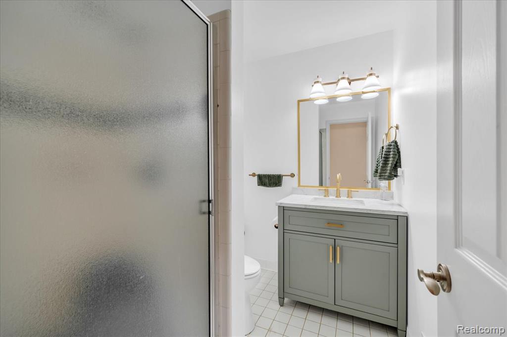 1370 South Boulevard Rochester, MI 48309 - Photo 32 of 65