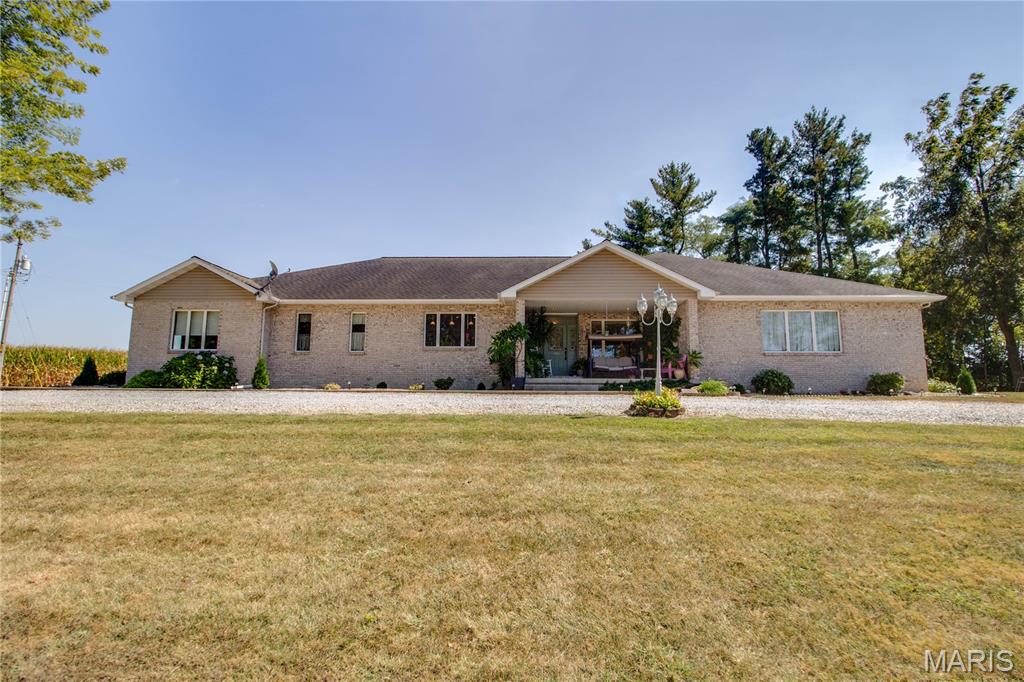 108 Jaeger Street Raymond, IL 62560 - Photo 13 of 84