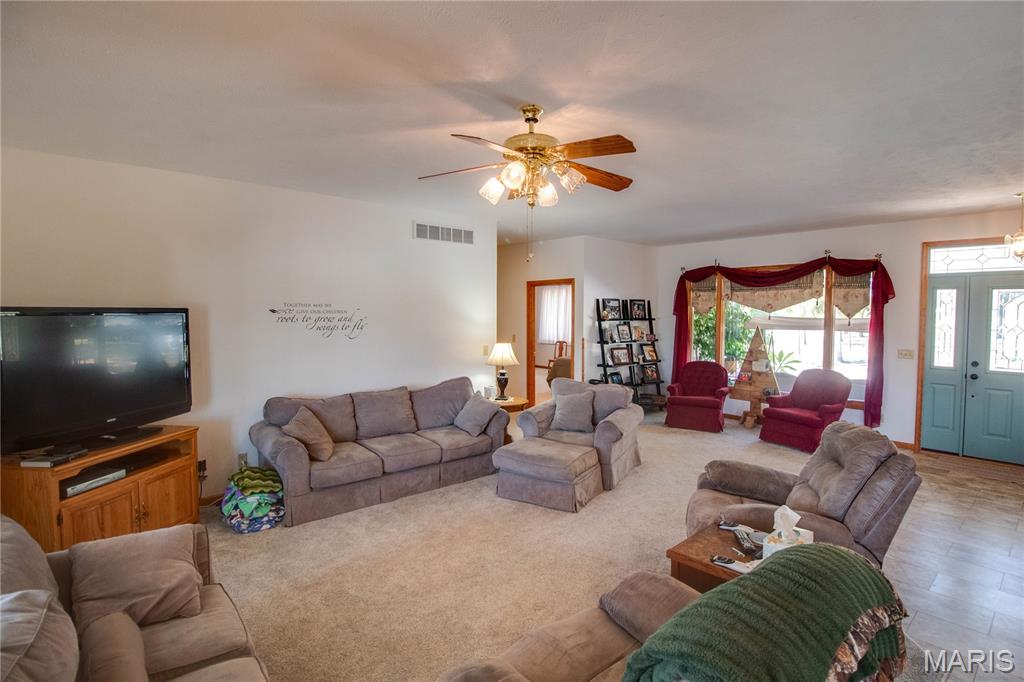 108 Jaeger Street Raymond, IL 62560 - Photo 21 of 84