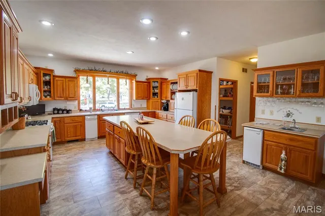 $349,000 | 108 Jaeger Street, Raymond, IL 62560