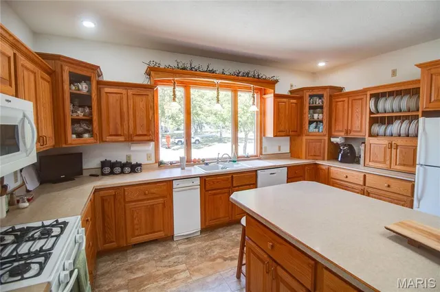 $349,000 | 108 Jaeger Street, Raymond, IL 62560