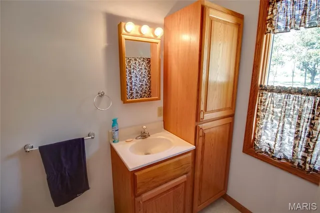 $349,000 | 108 Jaeger Street, Raymond, IL 62560