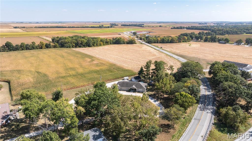 108 Jaeger Street Raymond, IL 62560 - Photo 4 of 84