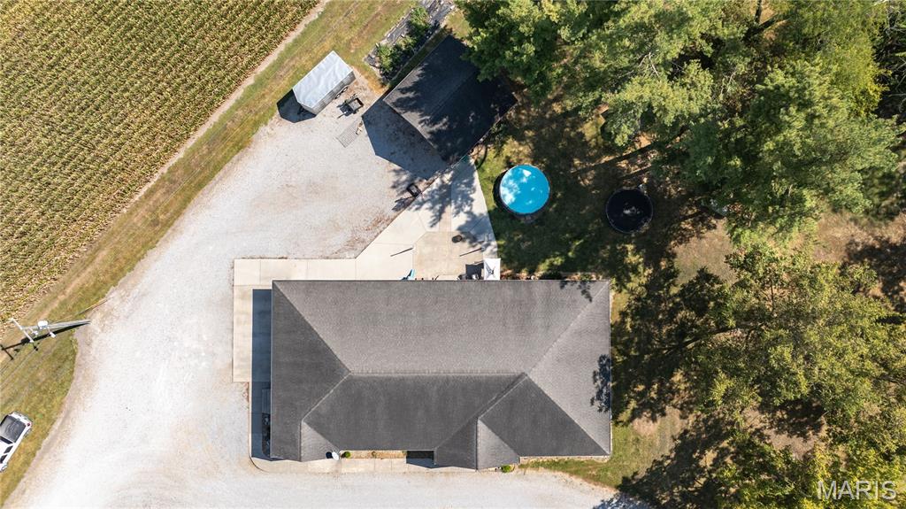 108 Jaeger Street Raymond, IL 62560 - Photo 5 of 84