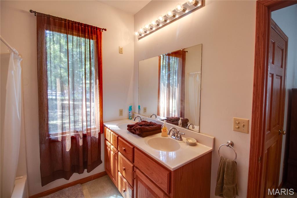 108 Jaeger Street Raymond, IL 62560 - Photo 53 of 84