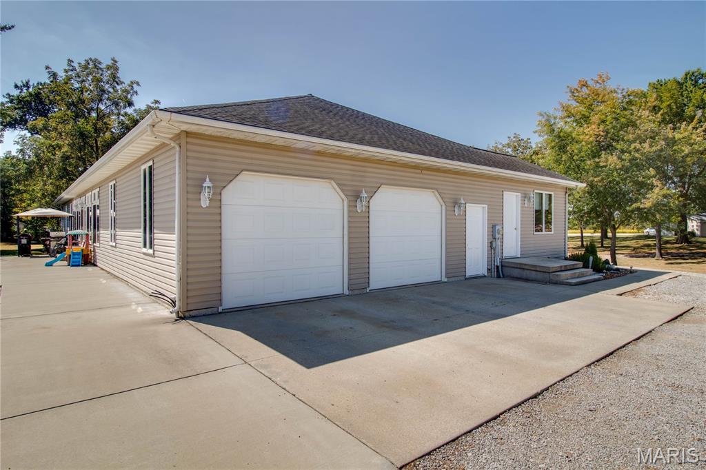 108 Jaeger Street Raymond, IL 62560 - Photo 77 of 84