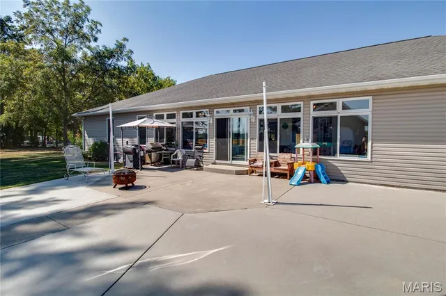 $349,000 | 108 Jaeger Street, Raymond, IL 62560