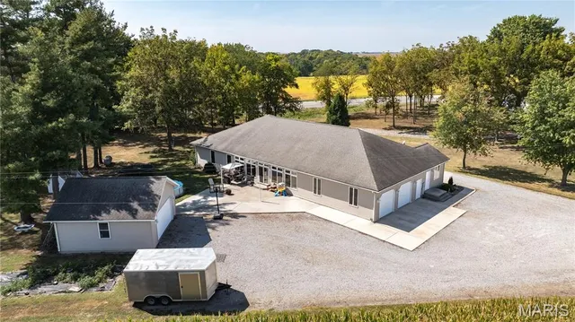 $349,000 | 108 Jaeger Street, Raymond, IL 62560