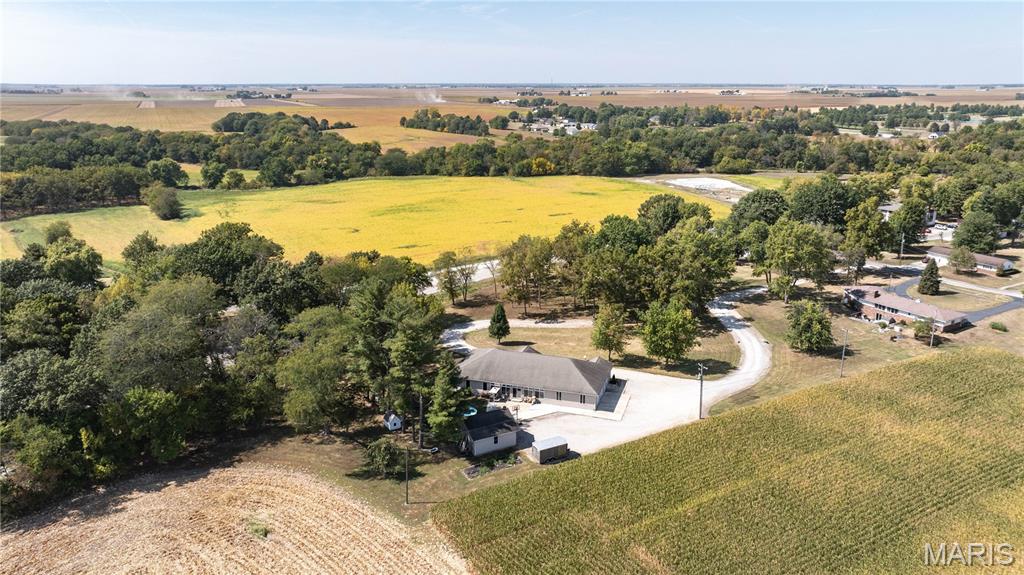 108 Jaeger Street Raymond, IL 62560 - Photo 10 of 84