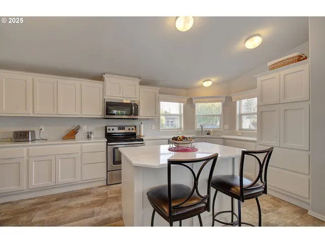 $170,000 | 16500 Southeast 1st Street, Unit 170, Vancouver, WA 98684