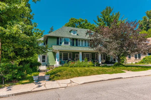 $539,900 | 133 Main Street, Saranac Lake, NY 12983