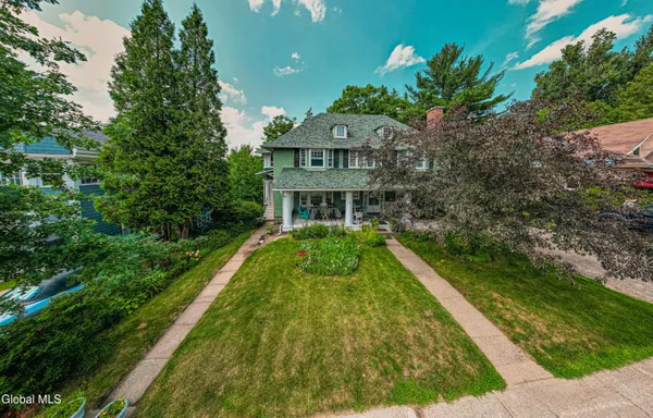 $539,900 | 133 Main Street, Saranac Lake, NY 12983
