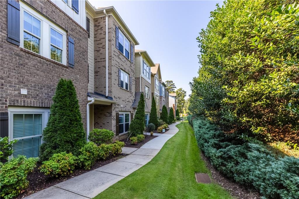 3080 Turman Circle Decatur, GA 30033 - Photo 10 of 55