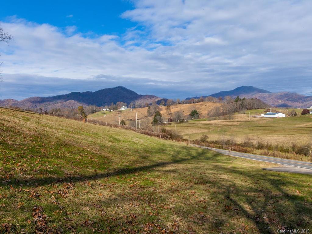 2533 Iron Duff Road Waynesville, NC 28785 - Photo 8 of 35 a view of an ocean and a mountain