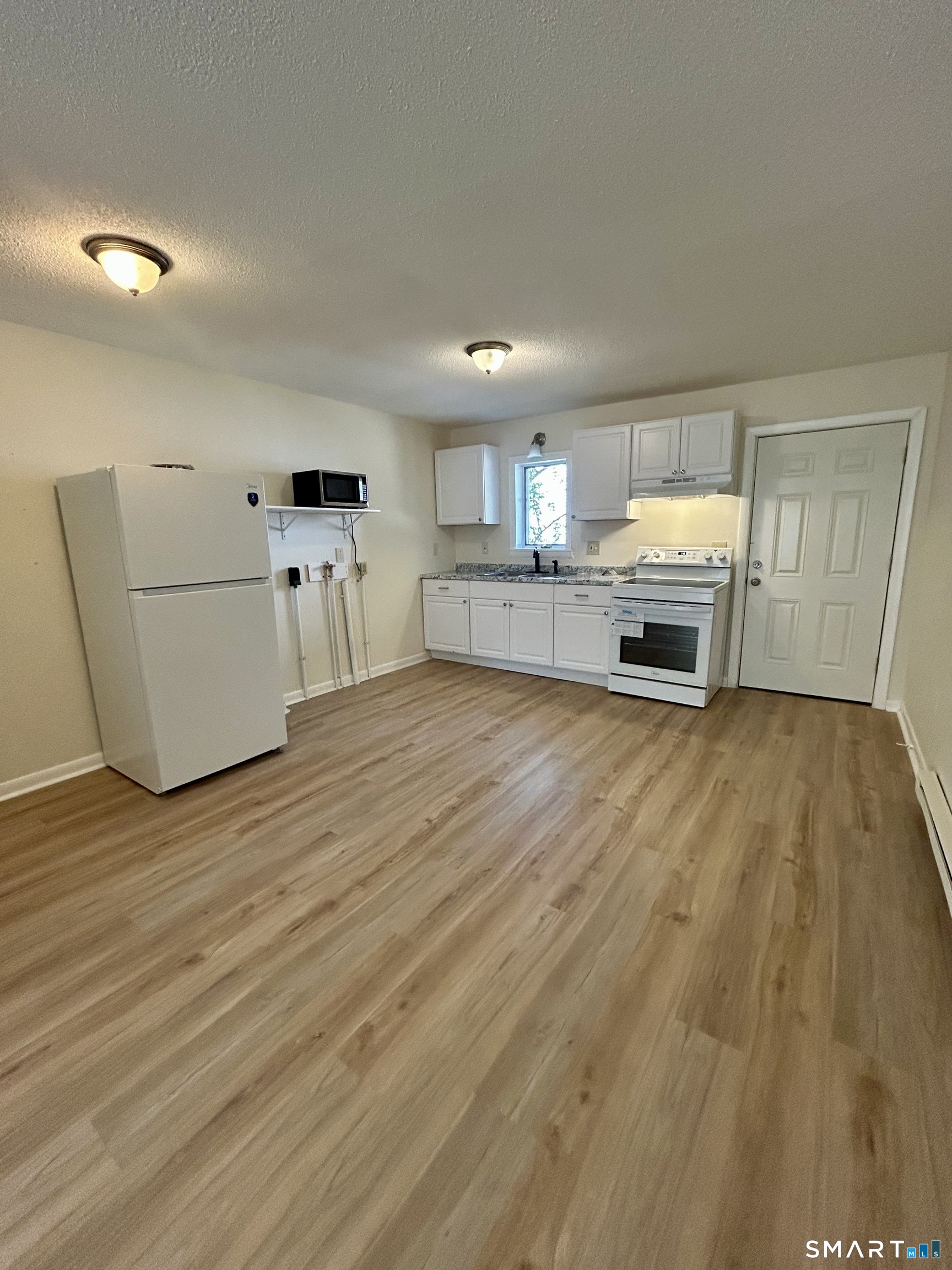 22 Spring Street, Unit B Killingly, CT 06239 - Photo 3 of 11