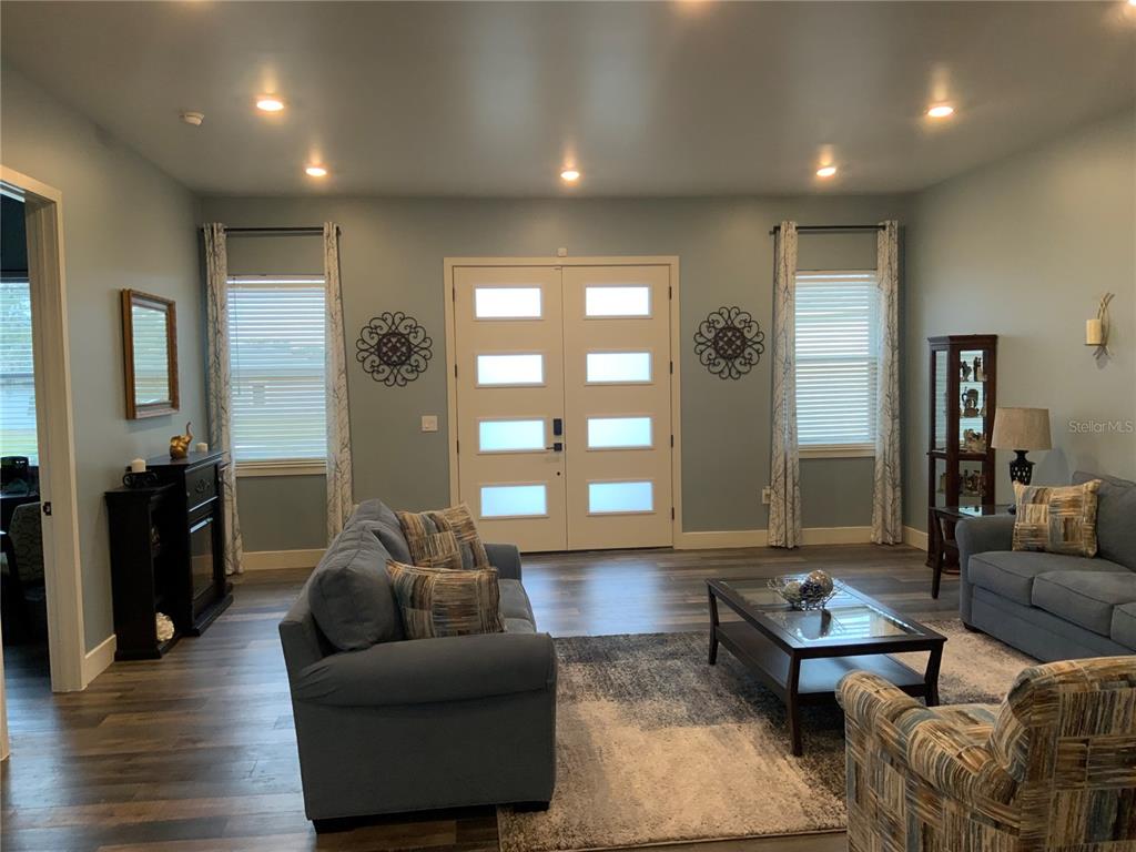 837 Oaks Shores Road Leesburg, FL 34748 - Photo 4 of 28