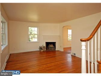 338 Overhill Road Wayne, PA 19087 - Photo 4 of 8 Living Room