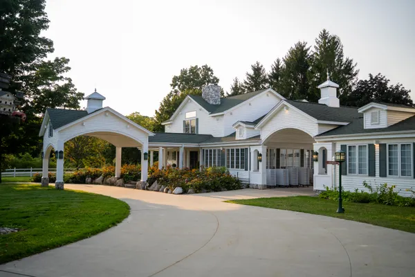 $2,249,000 | 2681 Hadley Road, Lapeer, MI 48446