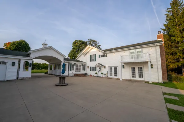 $2,249,000 | 2681 Hadley Road, Lapeer, MI 48446