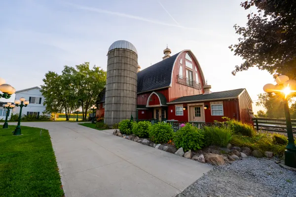 $2,249,000 | 2681 Hadley Road, Lapeer, MI 48446