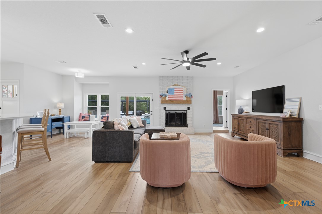3020 Riverside Trail Temple, TX 76502 - Photo 7 of 48 Living Room