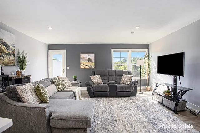 $309,900 | 3364 Windborne Lane, Unit 17, Jenison, MI 49428