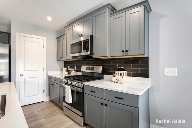 $309,900 | 3364 Windborne Lane, Unit 17, Jenison, MI 49428