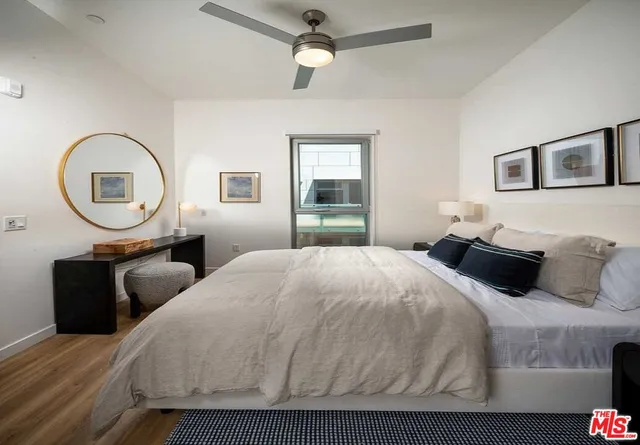 $3,335 | 3223 Wilshire Boulevard, Unit 101, Santa Monica, CA 90403