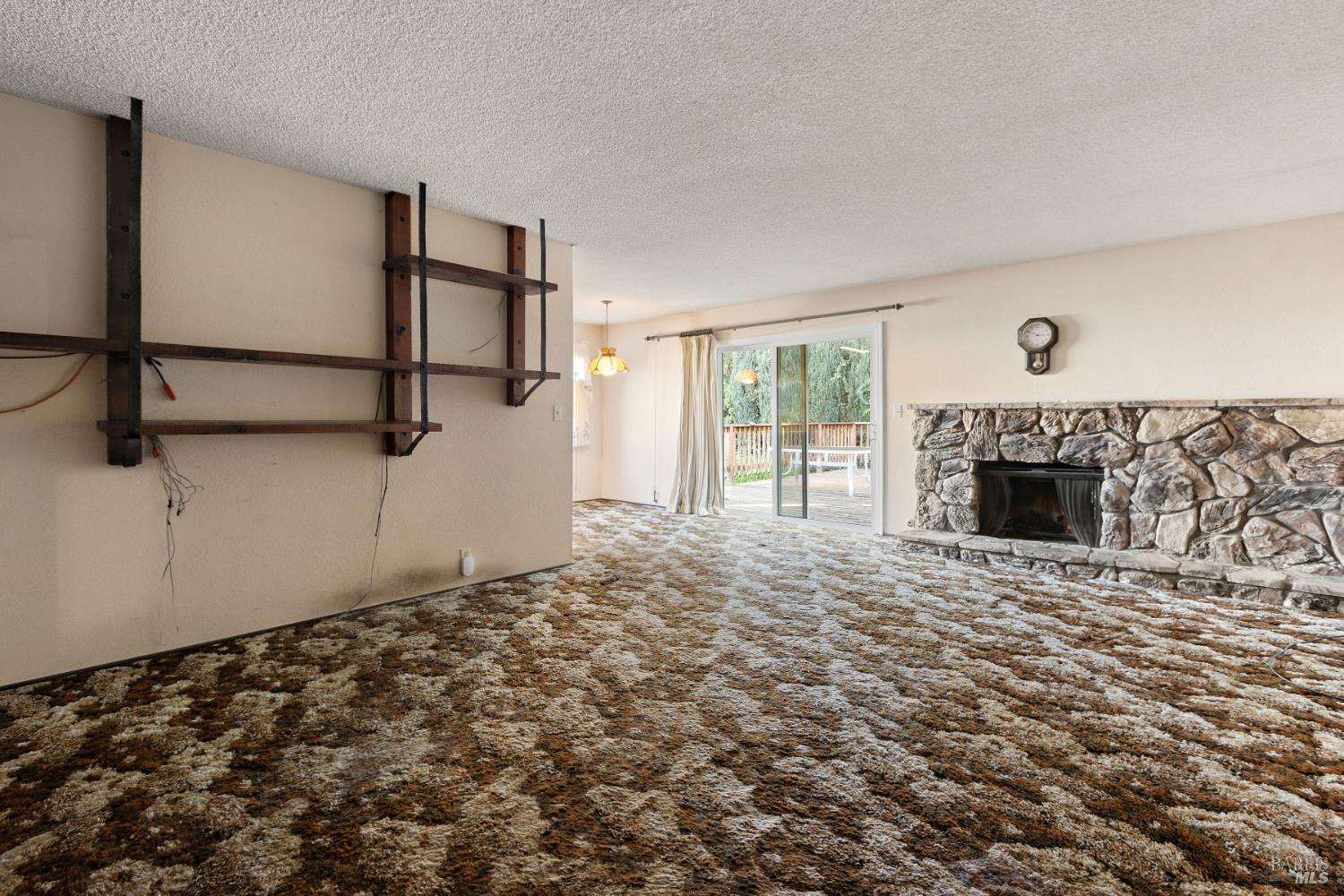 1084 Jamie Drive Concord, CA 94518 - Photo 12 of 34