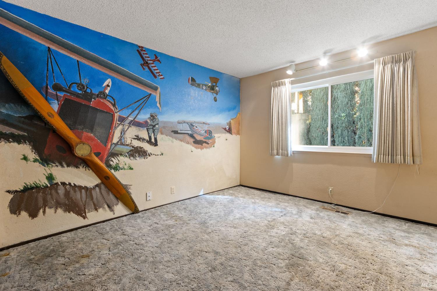 1084 Jamie Drive Concord, CA 94518 - Photo 17 of 34