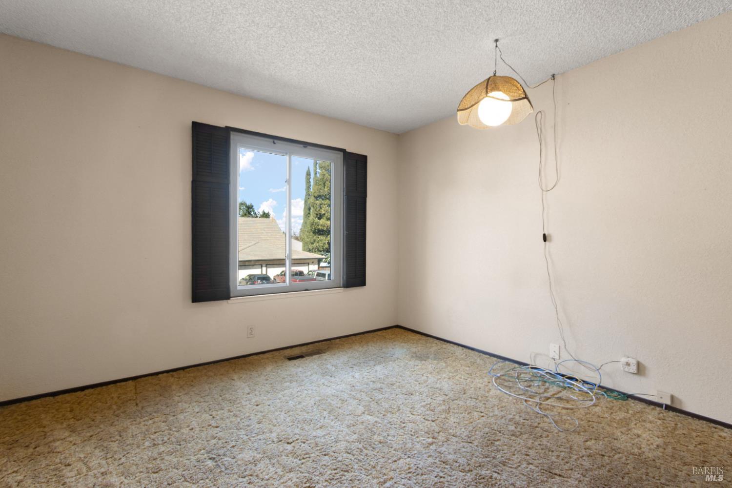 1084 Jamie Drive Concord, CA 94518 - Photo 20 of 34