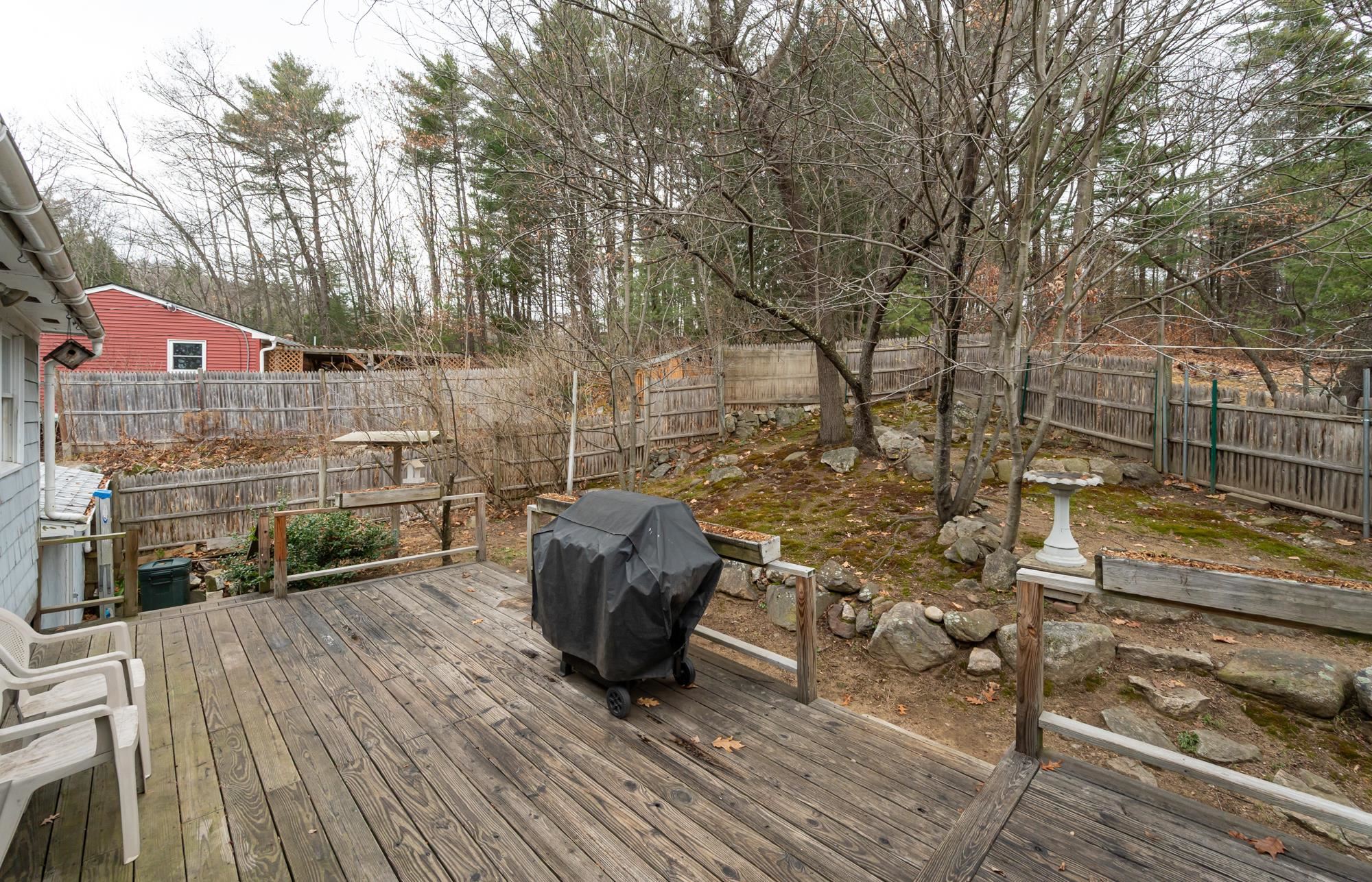 62 Pine Street Hooksett, NH 03106 - Photo 35 of 41