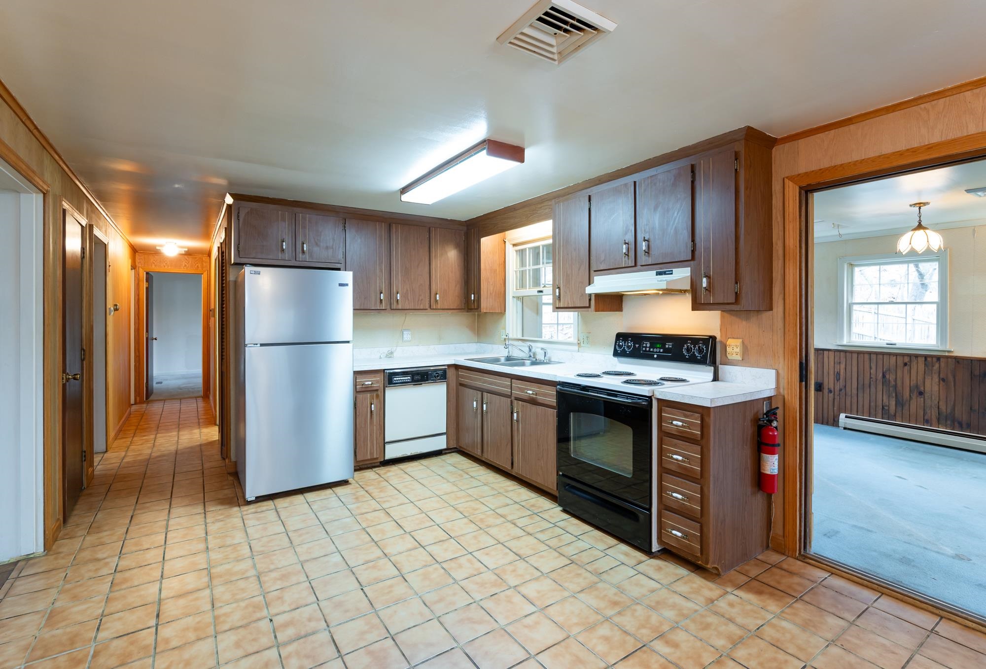 62 Pine Street Hooksett, NH 03106 - Photo 6 of 41