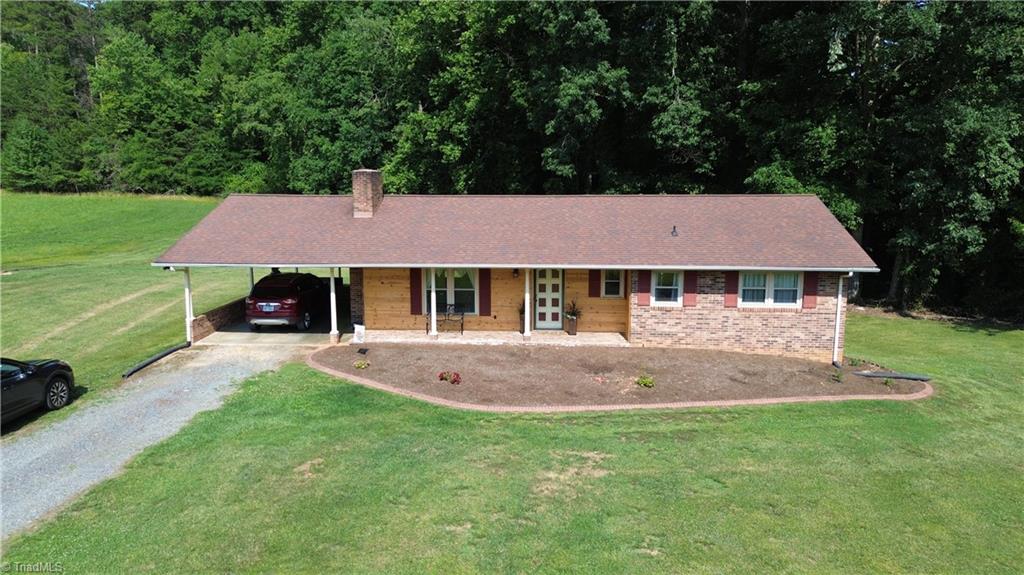 222 Timberlake Trail Elkin, NC 28621 - Photo 4 of 32