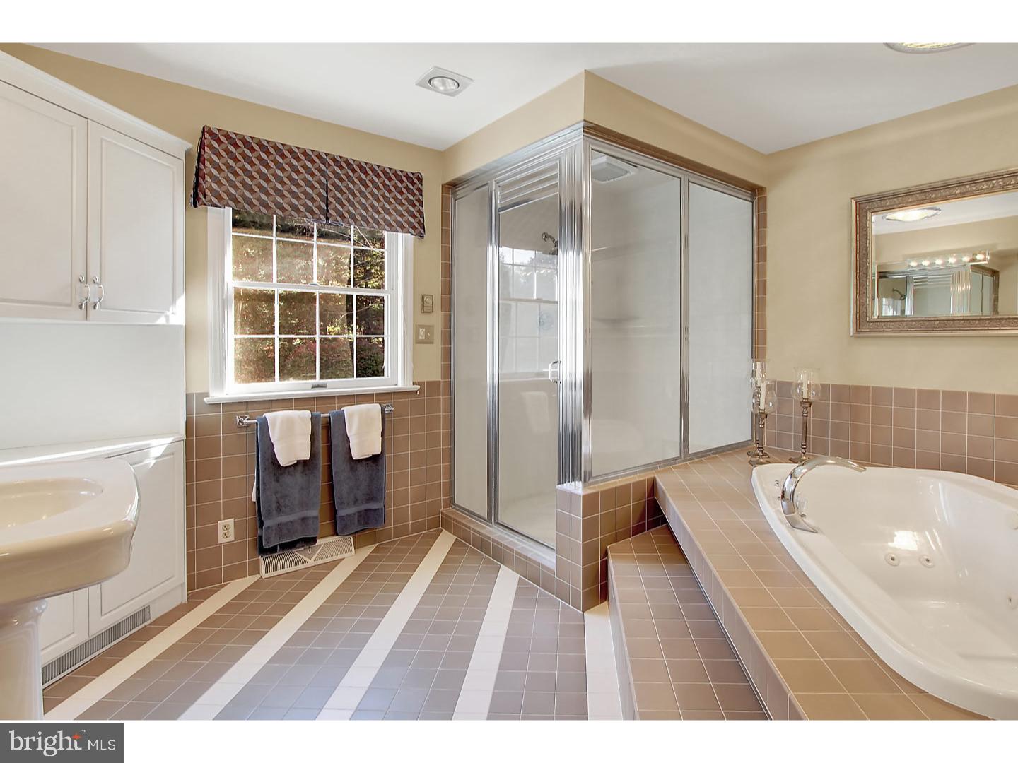 1634 Meadowlark Road Wyomissing, PA 19610 - Photo 13 of 25 Gallery Image 13