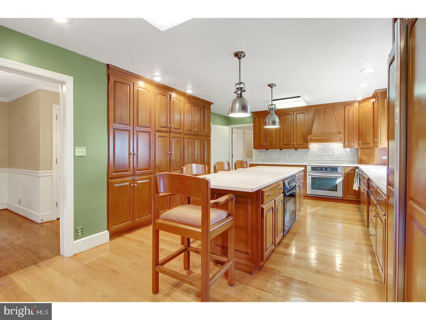 1634 Meadowlark Road Wyomissing, PA 19610 - Photo 4 of 25 Gallery Image 4