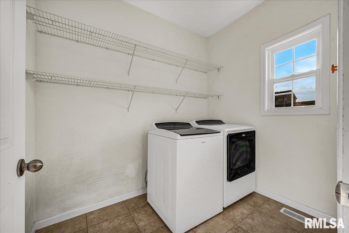 1626 Jadens Way Washington, IL 61571 - Photo 13 of 41