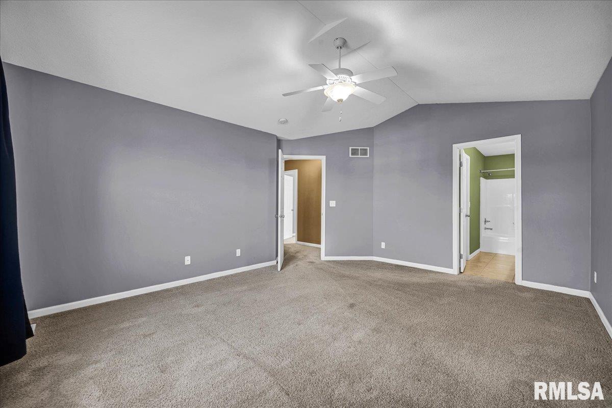 1626 Jadens Way Washington, IL 61571 - Photo 16 of 41