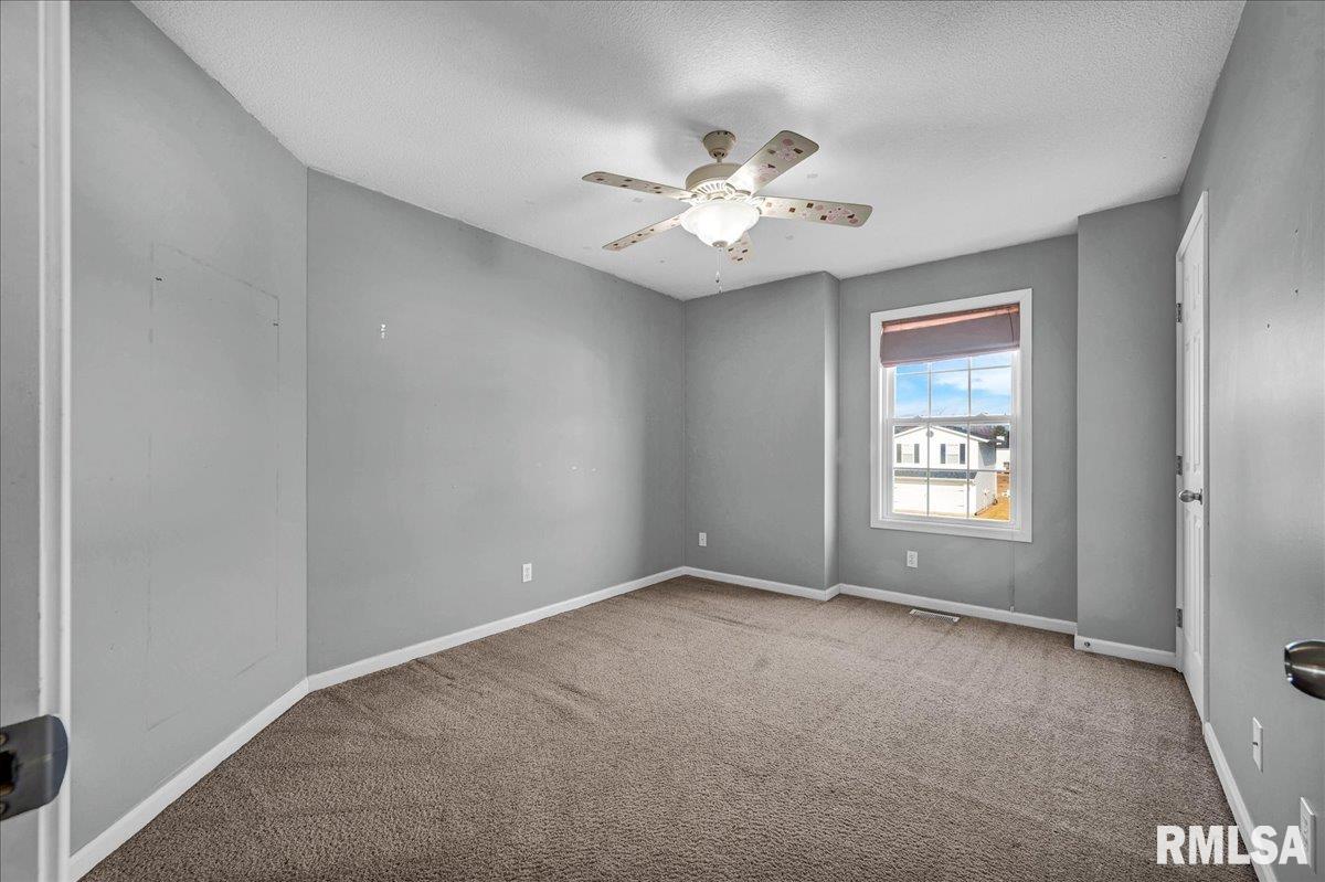 1626 Jadens Way Washington, IL 61571 - Photo 20 of 41