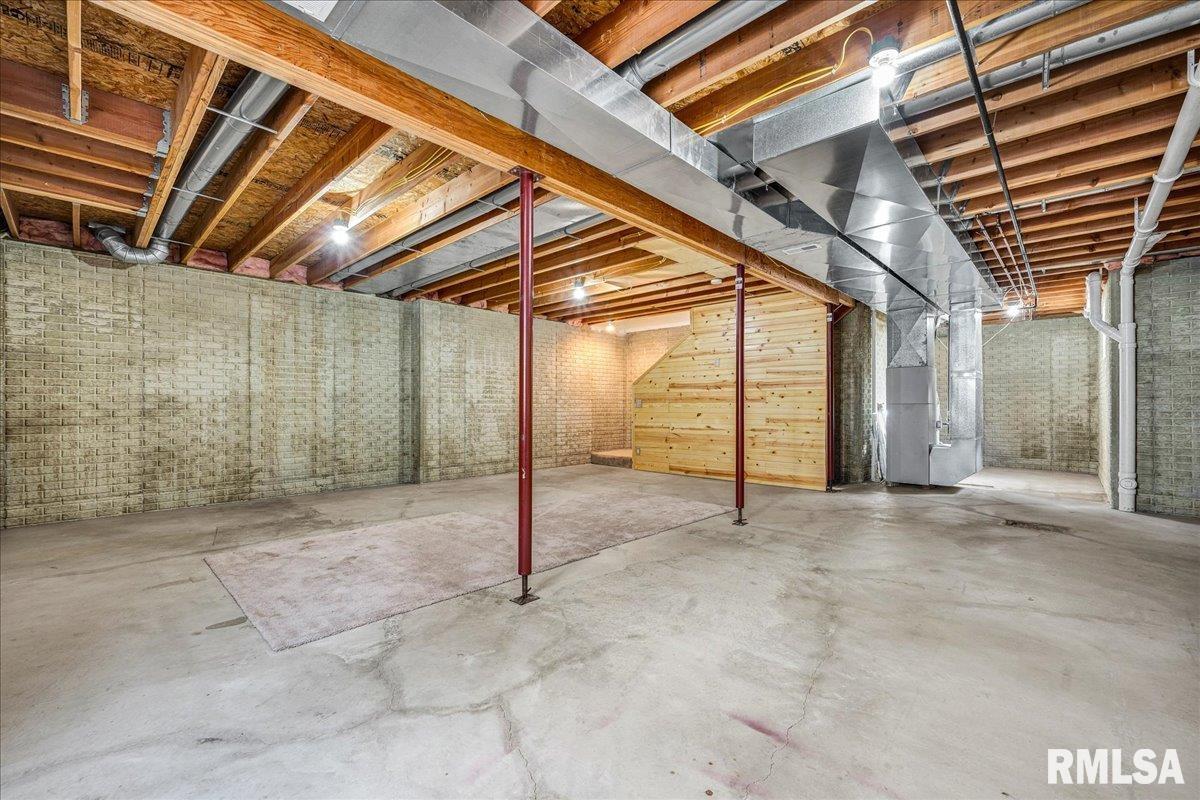 1626 Jadens Way Washington, IL 61571 - Photo 24 of 41