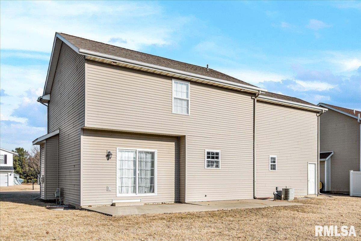 1626 Jadens Way Washington, IL 61571 - Photo 30 of 41